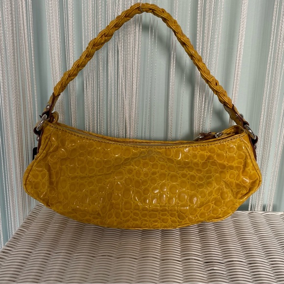Yellow Guess Shoulder Bag NWT - Picture 4 of 17